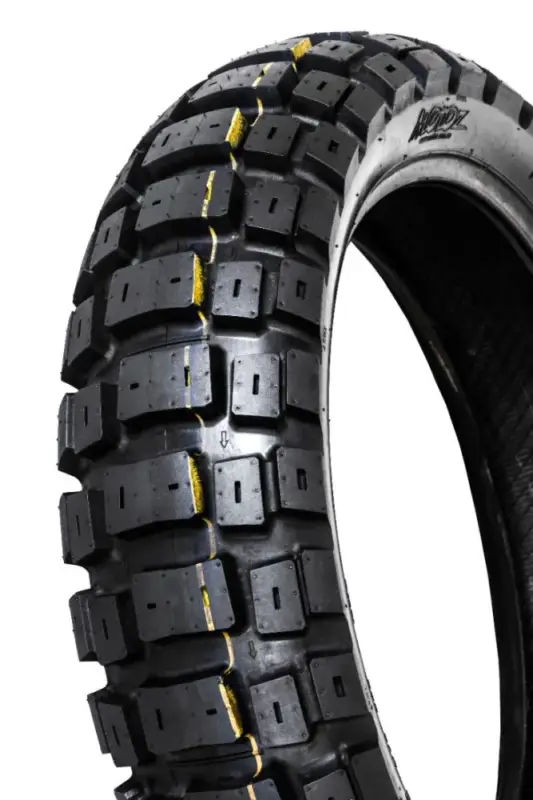 Laatste Kans Motoz Tractionator RALLZ Achterband TRXQ 150/70B18 70Q TL
